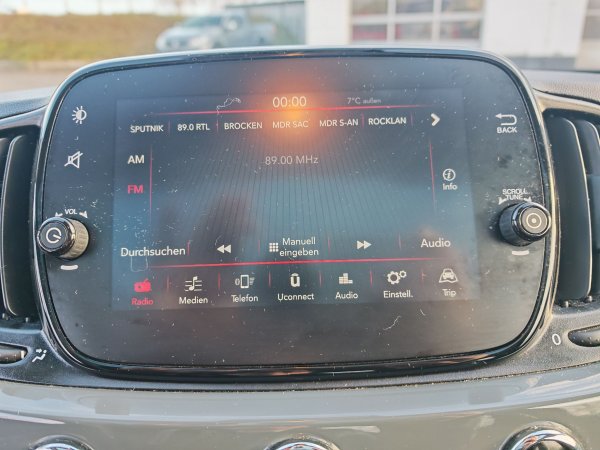 Fiat 500 0.9 8V TwinAir Lounge 63kW E6D Klima-Alu-M+S-PDC